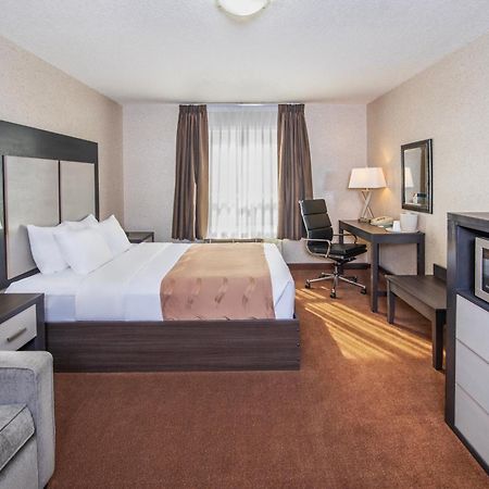 Quality Inn & Suites Lethbridge Exteriör bild