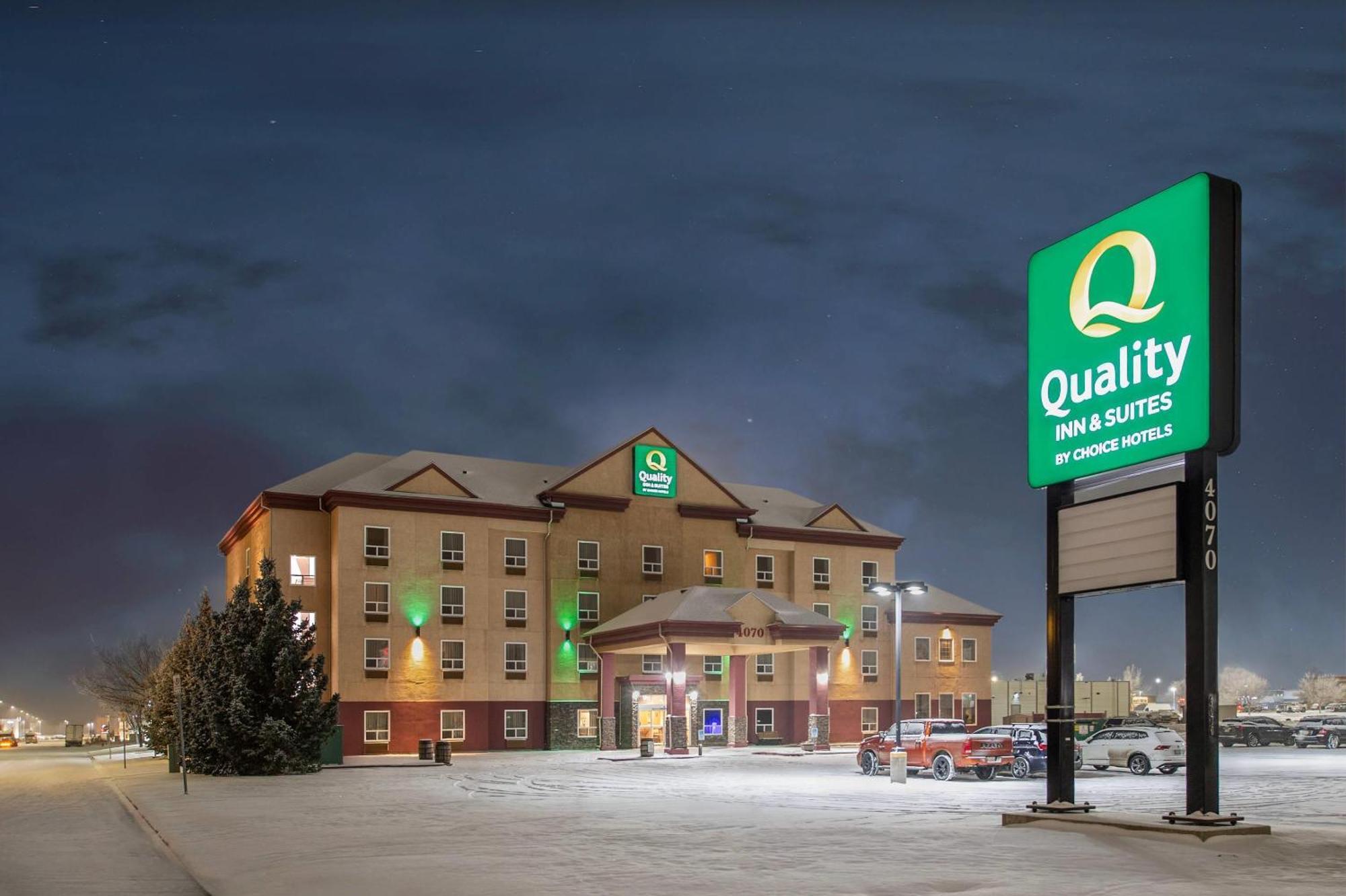 Quality Inn & Suites Lethbridge Exteriör bild